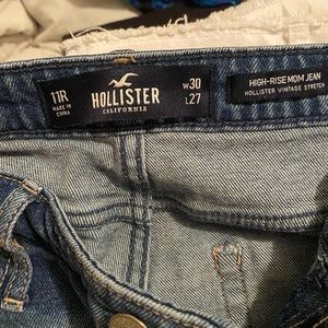 Hollister High Rise Mom Jeans